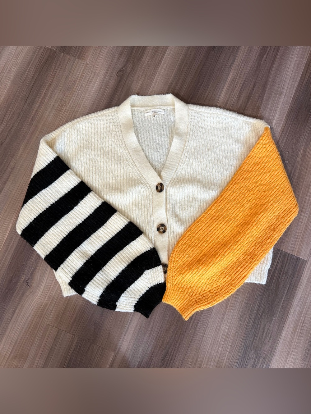 URBAN OUTFITTERS truly madly deeply piper slouchy balloon sleeve cardigan